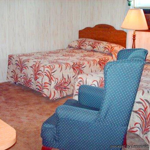 Magnuson Hotel Wauseon Habitación foto